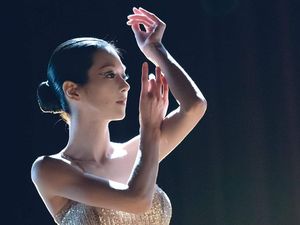 Our Blues hingga Eve, Drakor Paling Dibicarakan Pekan Ini Our Blues hingga Eve, Drakor Paling Dibicarakan Pekan Ini