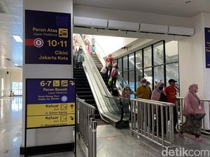 Akhirnya! Semua Eskalator Stasiun Manggarai Kembali Beroperasi