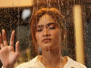 Gitalia Unjuk Gigi Lewat Langit Bisakah Kau Turunkan Hujan