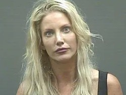 Buronan Polisi Jadi Viral karena Kecantikannya, Akhirnya Menyerahkan Diri