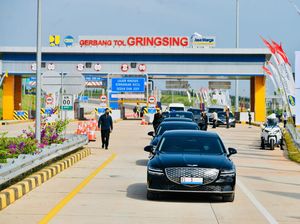 Jokowi Naik Mobil Listrik Genesis: Halus, Enggak Ada Suaranya