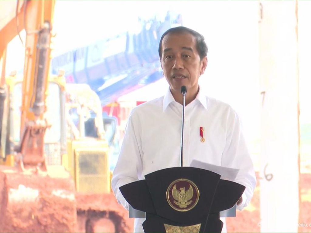Jokowi Senang Pabrik Baterai Listrik Terintegrasi Dimulai, Serap 20 Ribu Tenaga Kerja