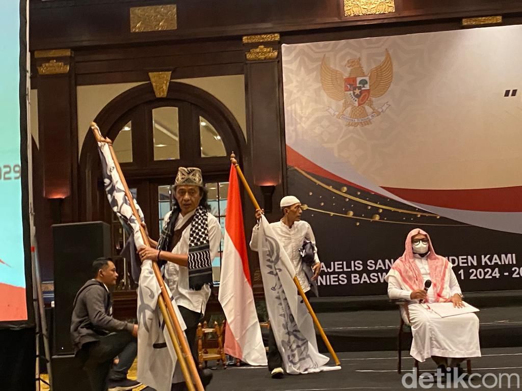 Deklarasi Dukung Anies: Ribut-ribut Bendera HTI Hingga Diusut Polisi Deklarasi Dukung Anies: Ribut-ribut Bendera HTI Hingga Diusut Polisi