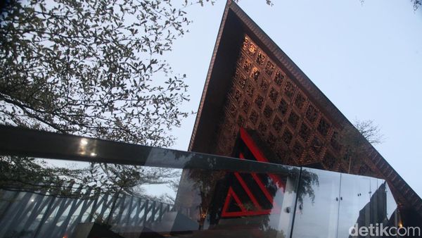 Keren, Ini Masjid At-Taufiq yang Diresmikan Jokowi