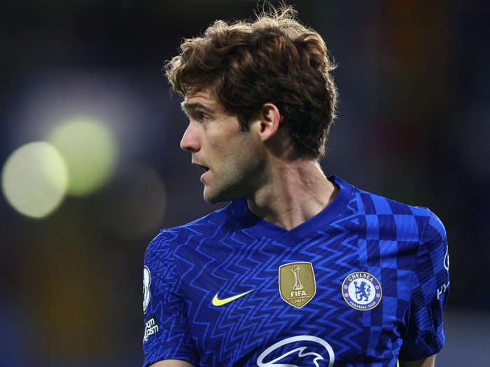 LONDON, ENGLAND - MAY 19: Marcos Alonso of Chelsea during the Premier League match between Chelsea and Leicester City at Stamford Bridge on May 19, 2022 in London, England. (Photo by Clive Rose/Getty Images)