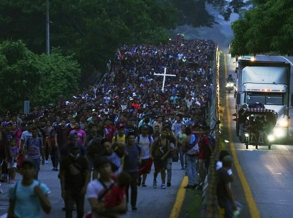 Ribuan Migran Ini Jalan Kaki 3.000 Km ke Perbatasan AS, Ada Apa?