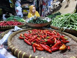Harga Cabai Rawit di Pasar Argosari Wonosari Tembus Rp 100 Ribu/Kg Harga Cabai Rawit di Pasar Argosari Wonosari Tembus Rp 100 Ribu/Kg