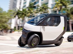 Nimbus si Motor Listrik 3 Roda yang Gunakan Setir dan Punya Atap