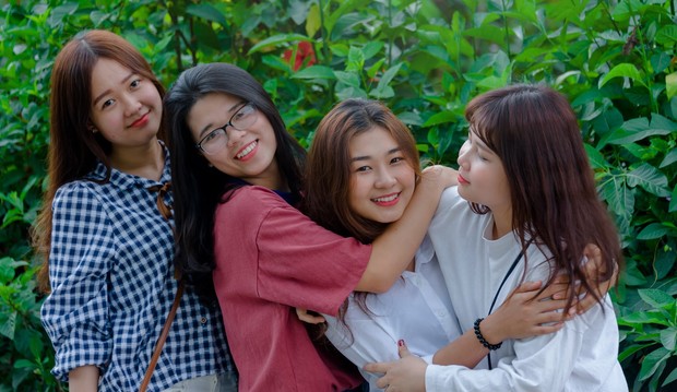 Teman sebagai support system/Foto: Pexels/Min An