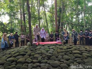 Sakralnya Tradisi Ziarah Makam Bupati Galuh Jelang Hari Jadi Ciamis