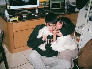 Sedih Banget, Ini Pesan Terakhir Mantan Istri Aktor Taiwan Sebelum Bunuh Diri Sedih Banget, Ini Pesan Terakhir Mantan Istri Aktor Taiwan Sebelum Bunuh Diri
