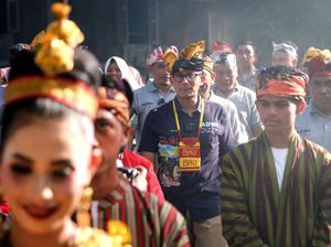Menteri Sandiaga Kunjungi Benteng Wolio di Buton