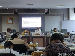 DPRD Sulsel Kritik Kasatpol PP Pemprov Segel Gedung PWI: Berlebihan!