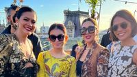 5 Gaya Selvi Ananda Promosi UMKM Solo di Paris, Anggun Bergaun Batik