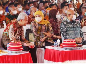 Khofifah Unggah Momen Mesra Bareng Ganjar di IG, Kode Pilpres 2024?