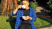 Potret Kuliner Seru Irfan Hakim, Makan Keripik Pedas hingga BBQ
