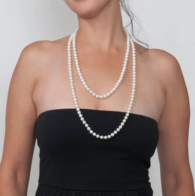 Perempuan dengan leher jenjang bebas menentukan jenis kalung apa saja termasuk jenis Opera