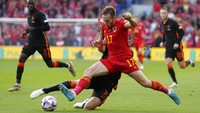 Louis van Gaal merombak tim dengan menurunkan starting XI berbeda jika dibandingkan saat melawan Belgia.
