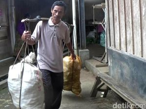 Nabung Bertahun-tahun, Kuli Panggul di Jateng Akhirnya Pergi Haji