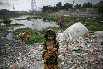 Menelusuri Sungai Paling Tercemar di Bangladesh