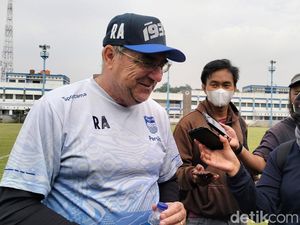 Resmi! Persib Rekrut Fullback Filipina Daisuke Sato