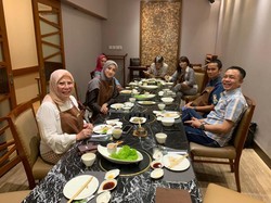 Wakil Bupati Blitar Makan Bareng Desy Ratnasari, Bahas Apa?