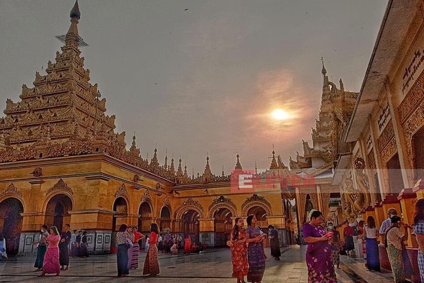 Kata Myanmar dipilih untuk menandakan bersatunya semua etnis yang semula bernama Burma.