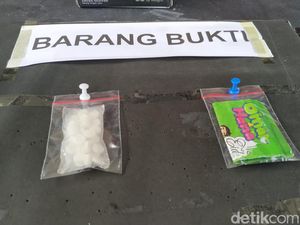 Terlalu, Pengedar di Blitar Edarkan Pil Koplo Pakai Amplop Lebaran