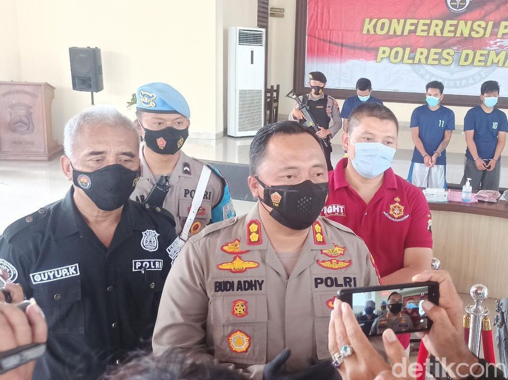 Maling 3 Motor di Lokasi Proyek Tol Semarang-Demak Ditangkap Maling 3 Motor di Lokasi Proyek Tol Semarang-Demak Ditangkap