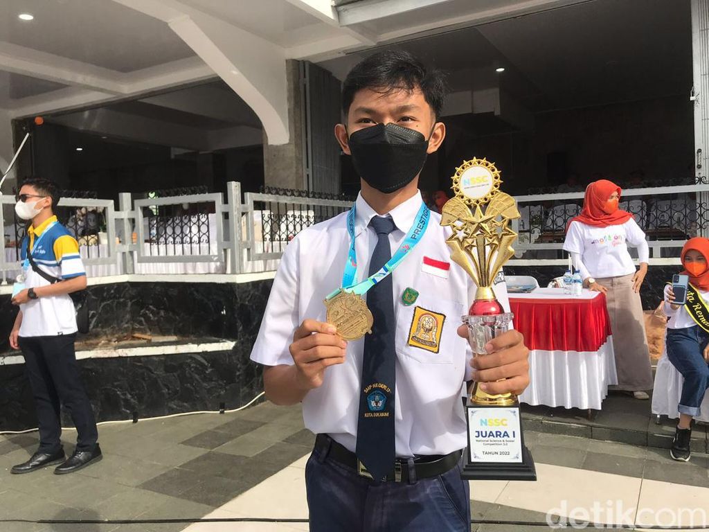 Kisah Saeful Siswa SMP Sukabumi, Mengusir Bosan Berujung Medali