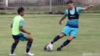 Intip Latihan Persib Bandung Jelang Laga Perdana Piala Presiden 2022