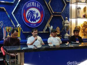 Arema FC Intip Gaya Main PSM Makassar Lewat YouTube