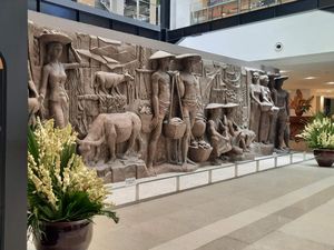 Fomo! Ke Sarinah Maka Kamu Ada Fomo! Ke Sarinah Maka Kamu Ada