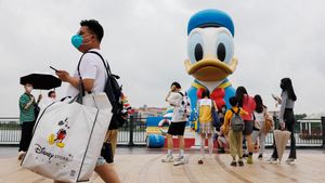 Disneyland Shanghai Kembali Buka, Tapi...
