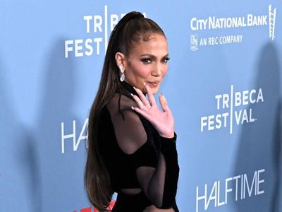 Jennifer Lopez Asuransi Bokong Rp 418 Miliar