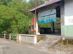 Polisi Geledah 2 Rumah Pengurus Khilafatul Muslimin di Klaten