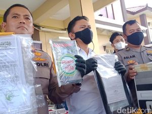 Polisi Dalami Keterkaitan Khilafatul Muslimin di Klaten dengan NII dan JI Polisi Dalami Keterkaitan Khilafatul Muslimin di Klaten dengan NII dan JI