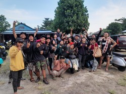 Cerita Komunitas Vespa Ekstrem, Ajak Anak-Istri Touring Berhari-hari