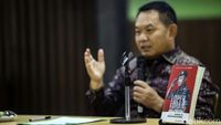 KSAD Dudung Luncurkan Buku Loper Koran Jadi Jenderal