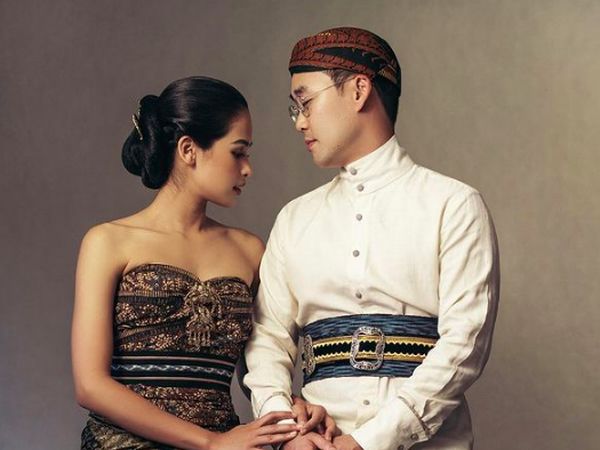 5 Penampilan Maudy Ayunda dan Jesse Choi Pakai Baju Adat Jawa