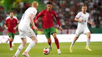 Portugal vs Republik Ceko pada laga League A Grup 2 UEFA Nations League tersaji di Estadio Jose Alvalade, Jumat (10/6/2022) dini hari WIB. Kedua tim tampil terbuka di awal laga. Jual beli serangan terjadi.