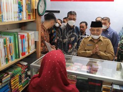 55 Tempat Usaha Terbakar di Bululawang Direnovasi Bank Jatim