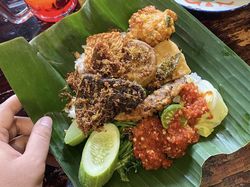 5 Rekomendasi Sego Sambel di Malang, Pedese Mantep!