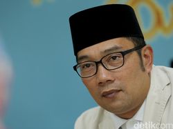Kesaksian Ridwan Kamil Saat Memandikan Jenazah Eril