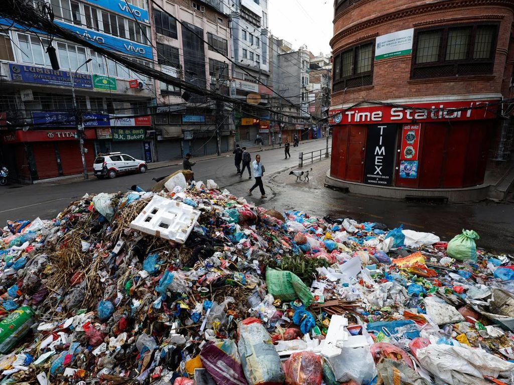 Nepal, Si Atap Dunia yang Lagi Bau Sampah