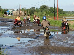 4.329 Km Jalan di Sulsel Rusak Berat, Masuk 10 Provinsi Terpanjang di RI
