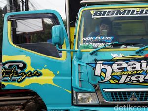 Fenomena Istri Ikut Nyopir Truk Bareng Suami, Pengusaha Risau! Fenomena Istri Ikut Nyopir Truk Bareng Suami, Pengusaha Risau!