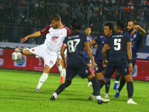 Tumbangkan Arema 0-1, PSM Makassar Pimpin Klasmen Grup D Piala Presiden 2022 Tumbangkan Arema 0-1, PSM Makassar Pimpin Klasmen Grup D Piala Presiden 2022