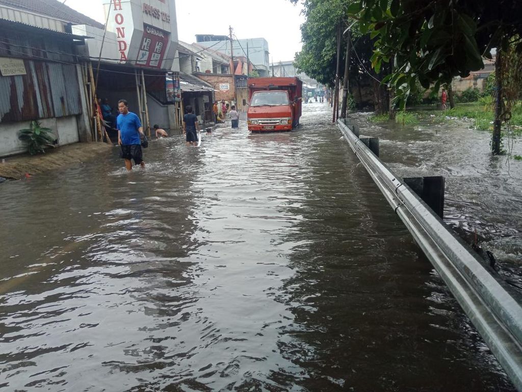 8 Wilayah di Kota Tangerang Banjir Usai Hujan Deras