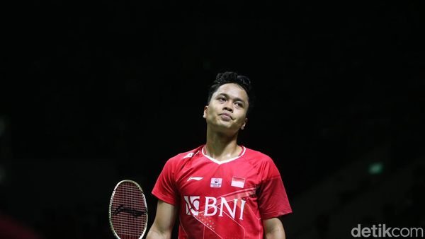 Dikalahkan Axelsen, Ginting Terhenti di Semifinal Indonesia Masters